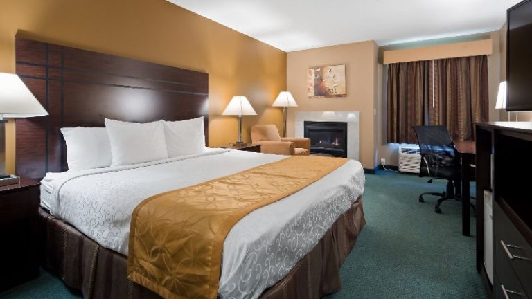Best Western Plaza Hotel Saugatuck