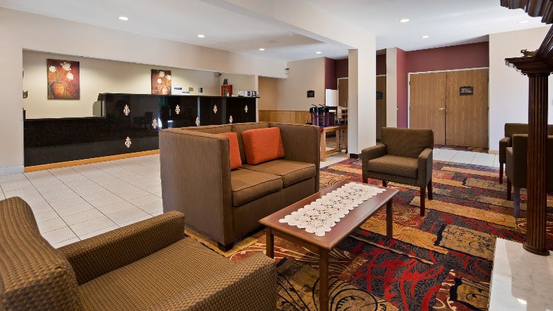 Best Western Plaza Hotel Saugatuck, room with private jacuzzi, photo 4