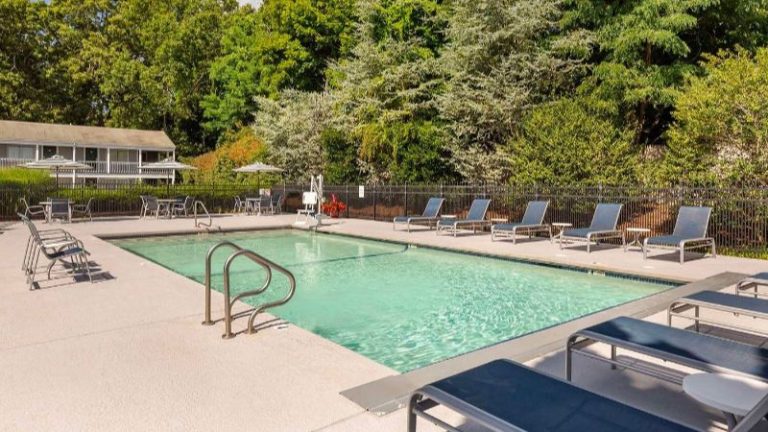 Best Western Plus Cold Spring