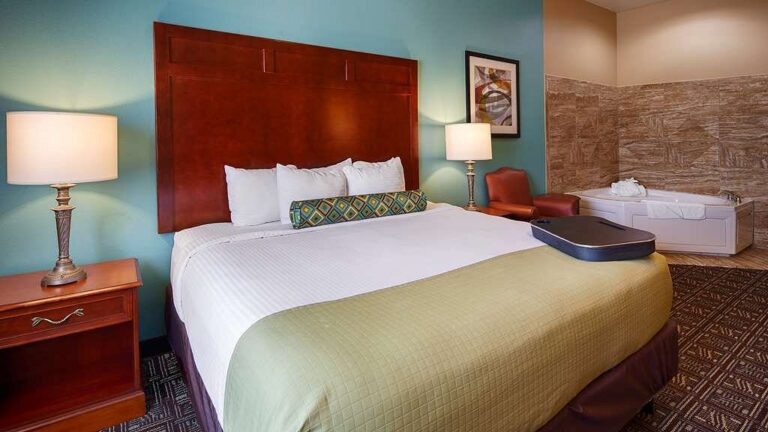 Best Western Plus Monahans Inn & Suites