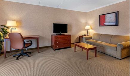 Best Western Plus Oswego Hotel And Conference Center