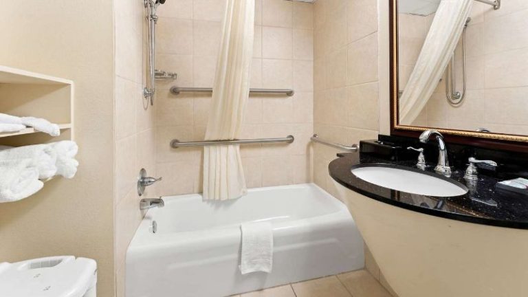 Best Western Riverside Inn