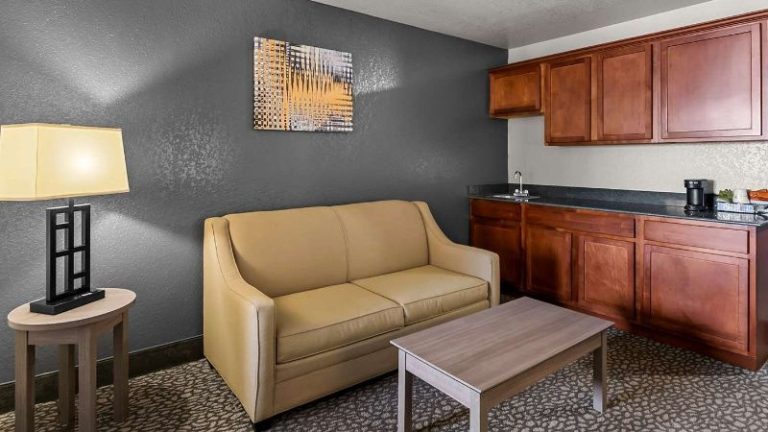 Best Western Sherwood Inn & Suites