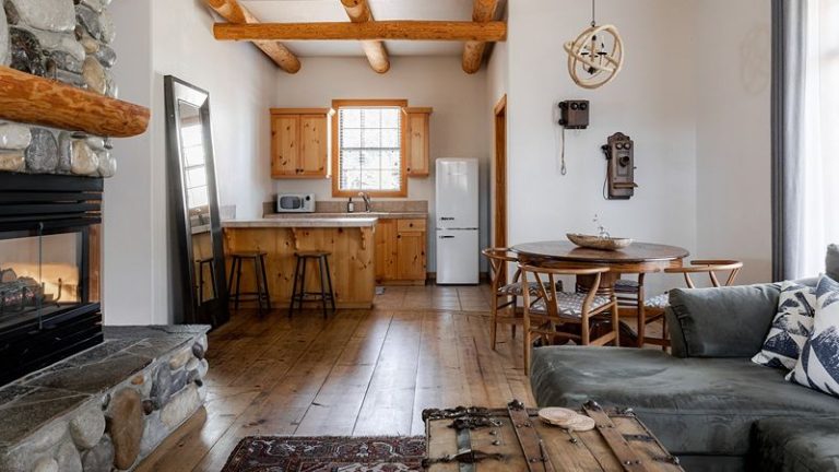 Black Bear Lodge
