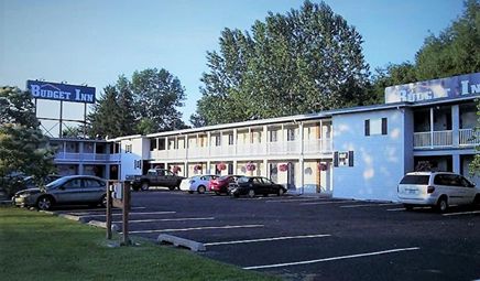 Budget Inn Cicero, room with private jacuzzi, photo 6