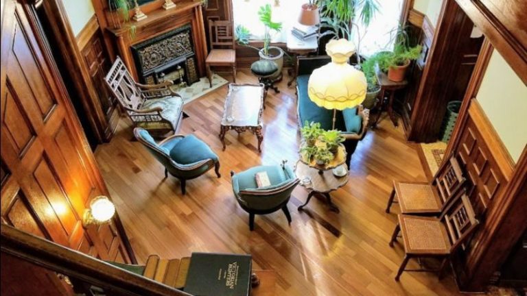 Buffalo Harmony House Bed & Breakfast