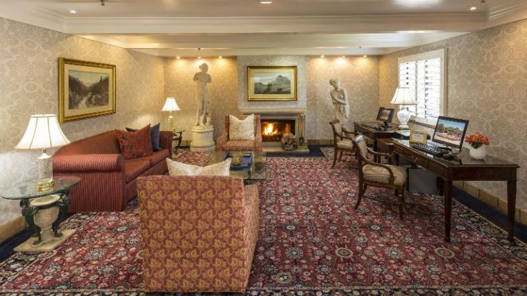 Campbell Inn