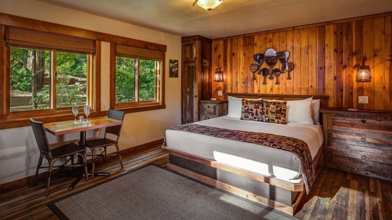 Cedar Glen Lodge