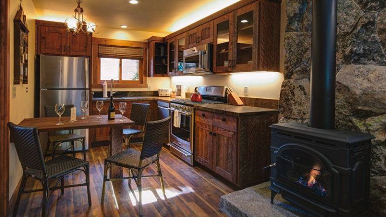 Cedar Glen Lodge