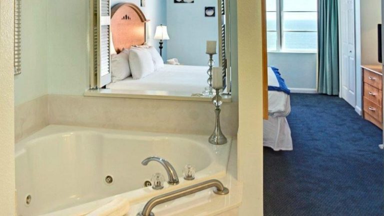Wyndham Ocean Walk