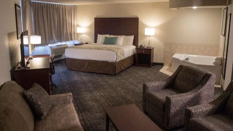 Cobblestone Suites – Oshkosh