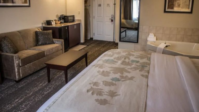 Cobblestone Suites – Oshkosh