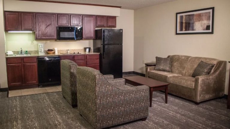 Cobblestone Suites – Oshkosh