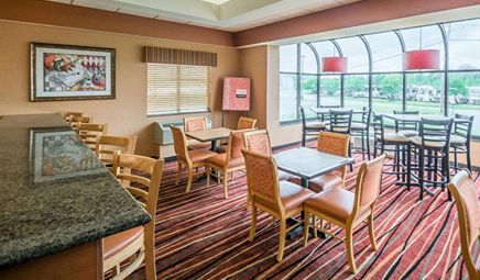 Comfort Inn Fairgrounds, room with private jacuzzi, photo 6