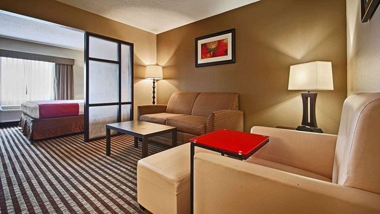 Comfort Inn & Suites Copley Akron
