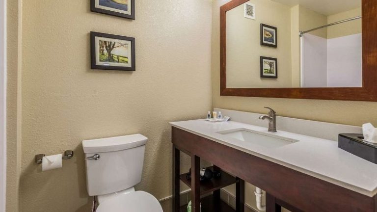 Comfort Inn & Suites Dayton North