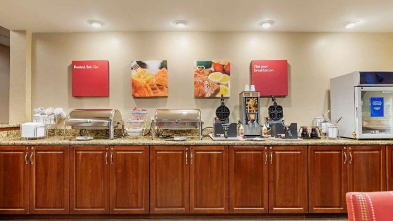 Comfort Suites Grand Rapids North