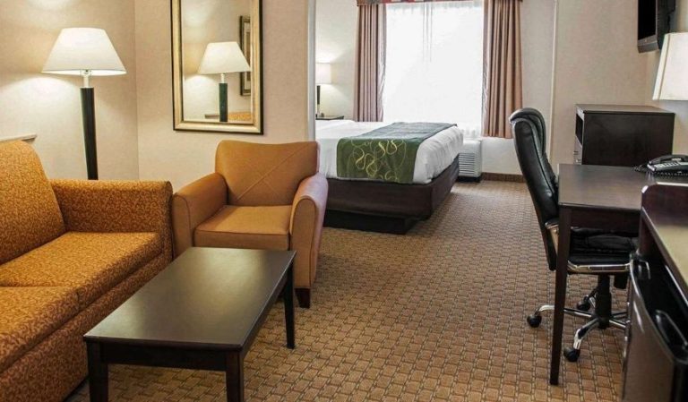 Comfort Suites Southport