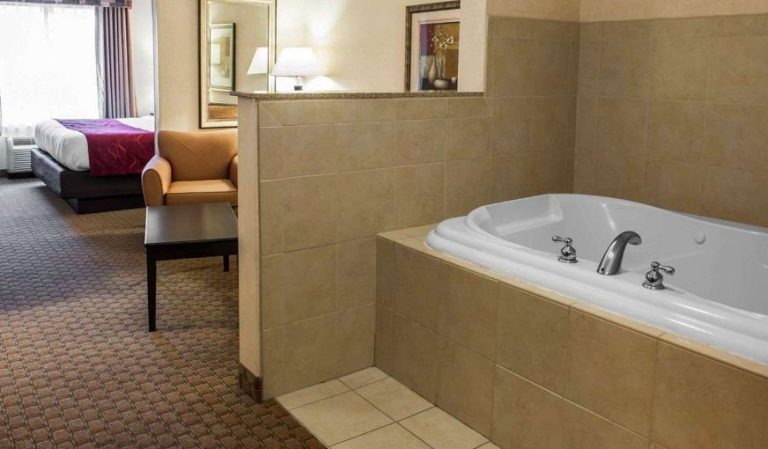 Comfort Suites Southport
