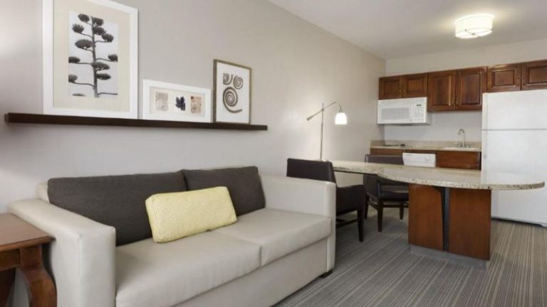 Country Inn & Suites by Radisson, Appleton North, WI