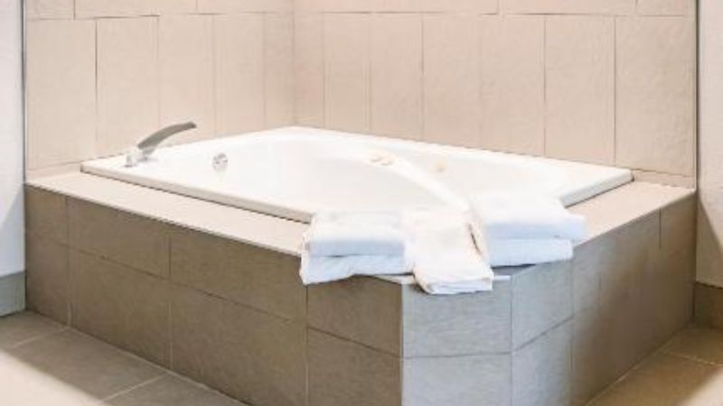 Country Inn Suites by Radisson Appleton WI 1 - jacuzzi hotel room