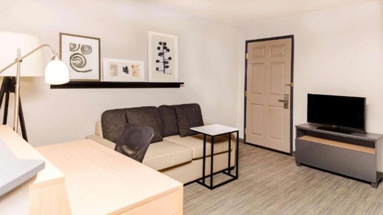 Country Inn & Suites by Radisson, Appleton, WI