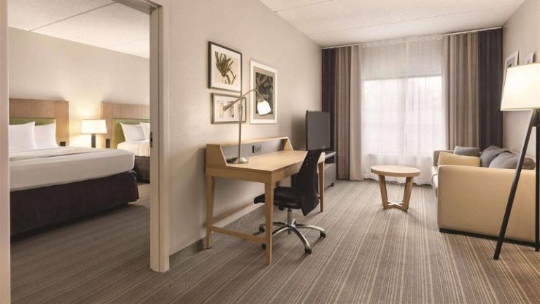 Country Inn & Suites by Radisson, Raleigh-Durham Airport, NC