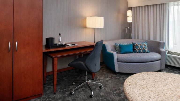 Courtyard by Marriott High Point