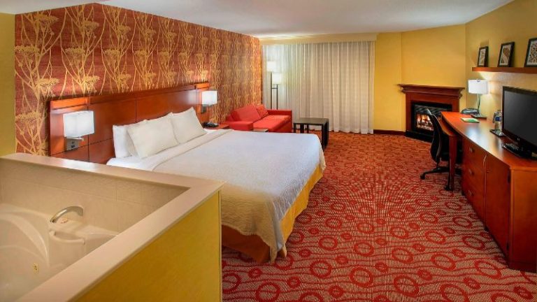 Courtyard by Marriott Niagara Falls