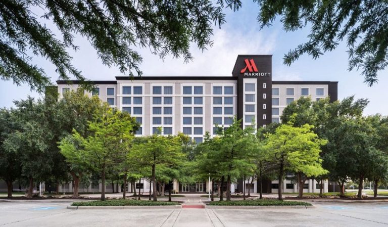 Dallas/Fort Worth Marriott Hotel & Golf Club at Champions CirclekXce Airport