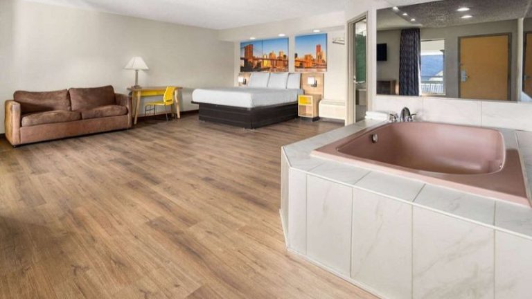 Days Inn & Suites by Wyndham Albany NY