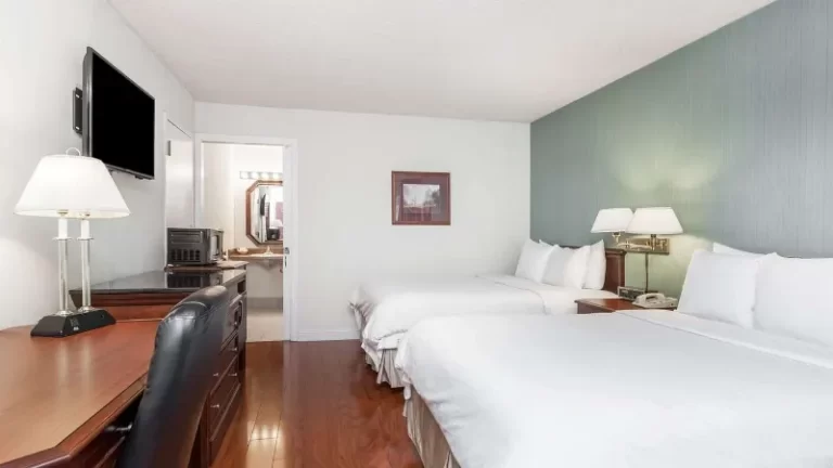 Days Inn & Suites by Wyndham Sunnyvale