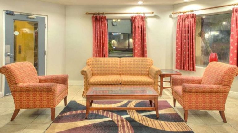 Days Inn by Wyndham Gulfport