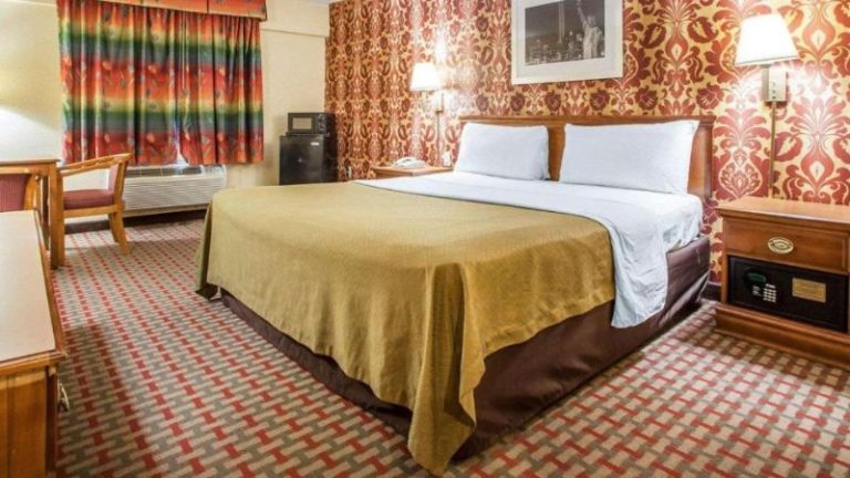 Days Inn by Wyndham Jersey City