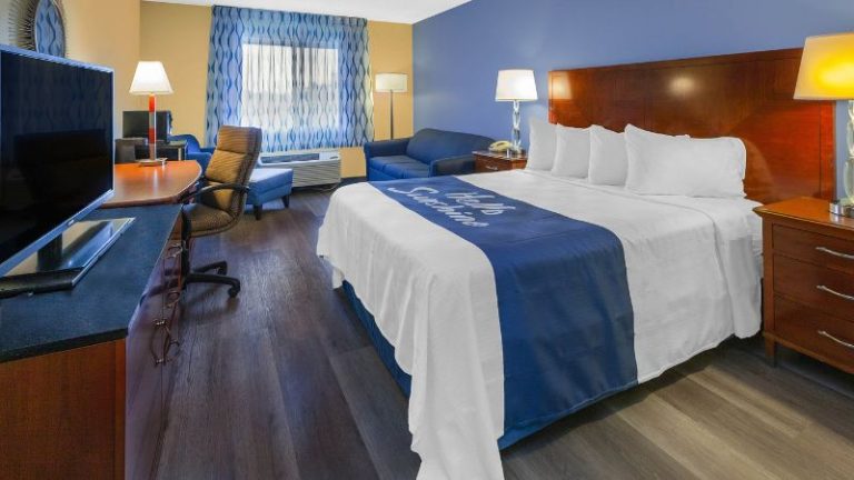 Days Inn by Wyndham Milan Sandusky South