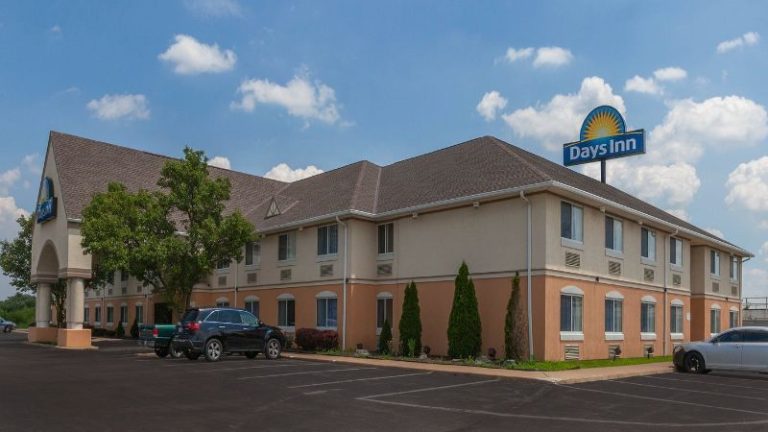 Days Inn by Wyndham Milan Sandusky South