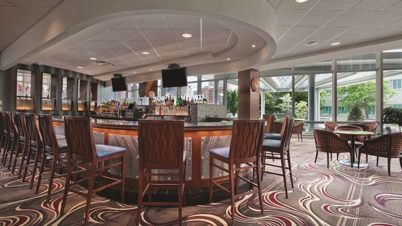 Embassy Suites by Hilton Buffalo, room with private jacuzzi, photo 6