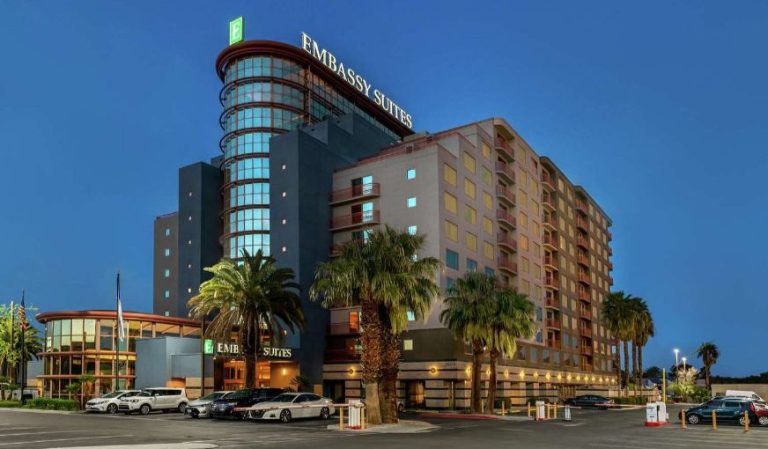 Embassy Suites by Hilton Convention Center Las Vegas
