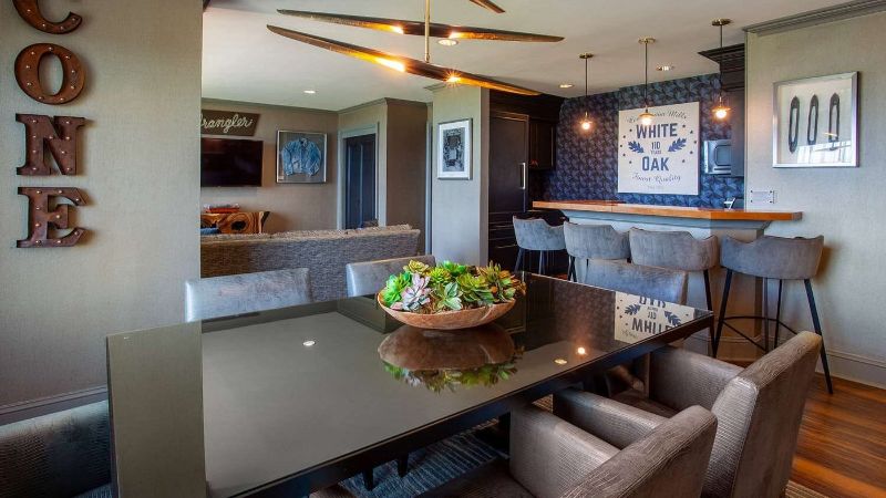 Grandover Resort & Spa, A Wyndham Grand Hotel, room with private jacuzzi, photo 4