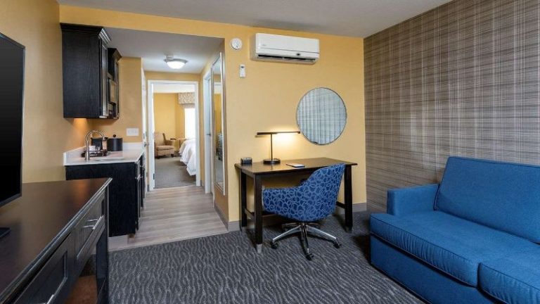 Hampton Inn Holland