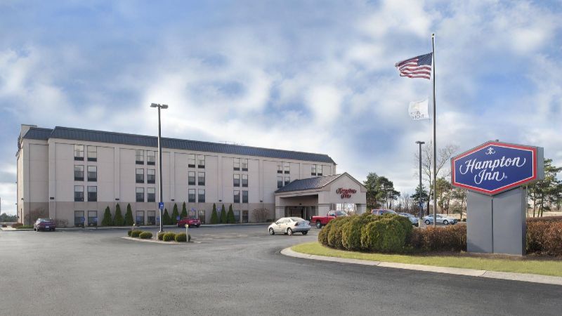 Hampton Inn Muskegon, room with private jacuzzi, photo 8