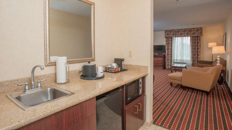 Hampton Inn & Suites Dayton-Airport