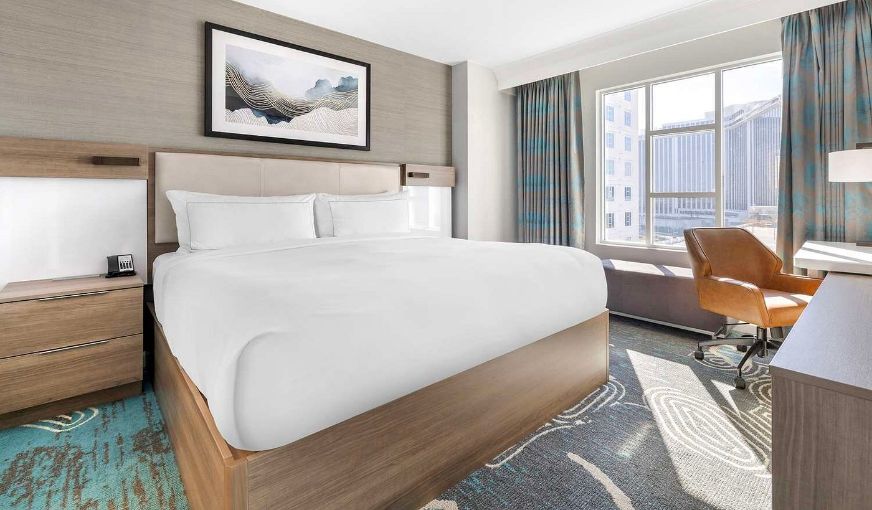 Hilton Grand Vacations Club Paradise Las Vegas, room with private jacuzzi, photo 4