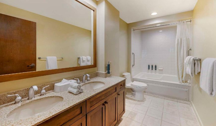 Hilton Vacation Club Cancun Resort Las Vegas, room with private jacuzzi, photo 7