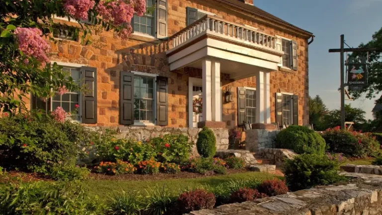 Historic Smithton Inn
