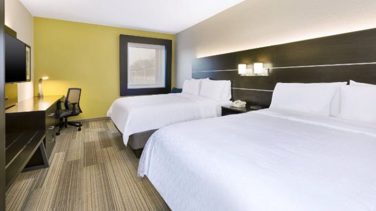 Holiday Inn Express Detroit-warren (GM Tech Ctr)