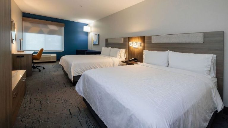 Holiday Inn Express & Suites Berkeley, an IHG Hotel