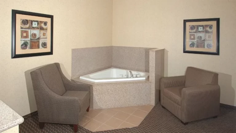Holiday Inn Express & Suites Nampa – Idaho Center, an IHG Hotel
