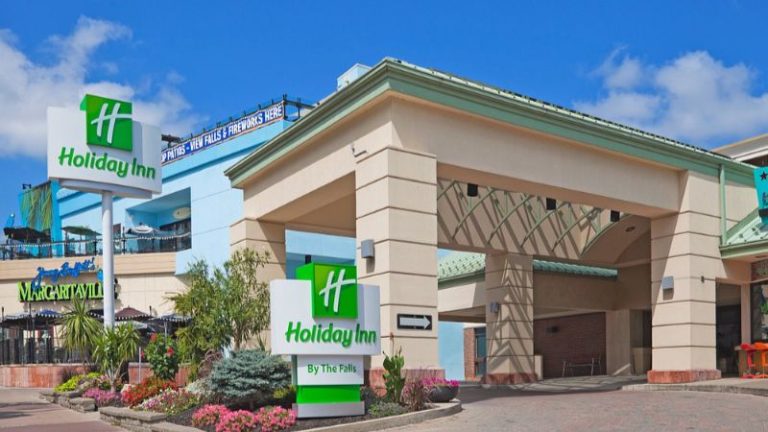 Holiday Inn Niagara Falls – by the Falls, an IHG Hotel