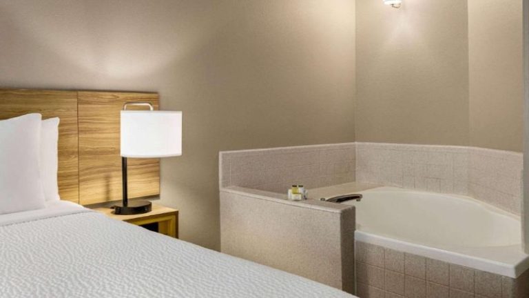 Hotel Barkley